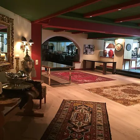 Edelweiss Hotel 4*