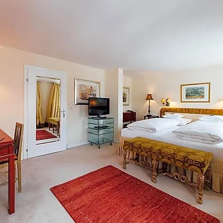 Hotel Edelweiss 4*